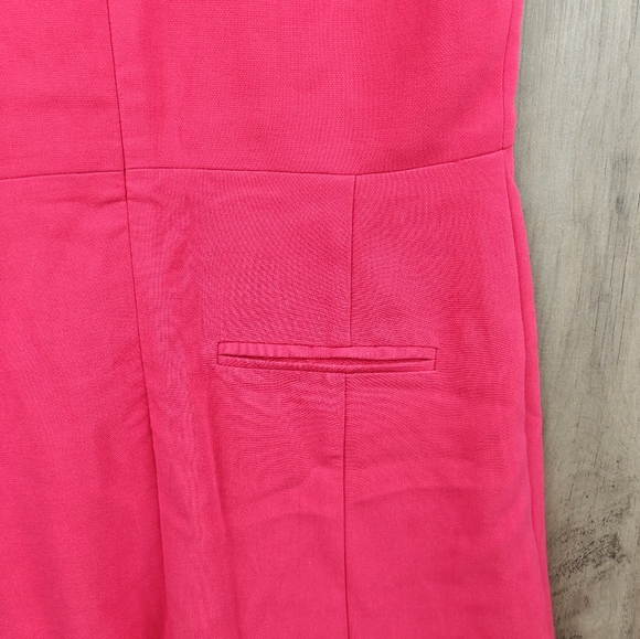 NWT Black Halo Fit & Flare V-neck Knee Length Dress in Snap Dragon Red Size 2 - Picture 7 of 11